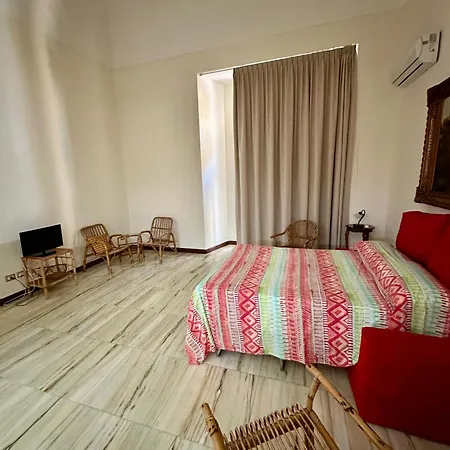 Semesterbostad Porto Vecchio 2 *